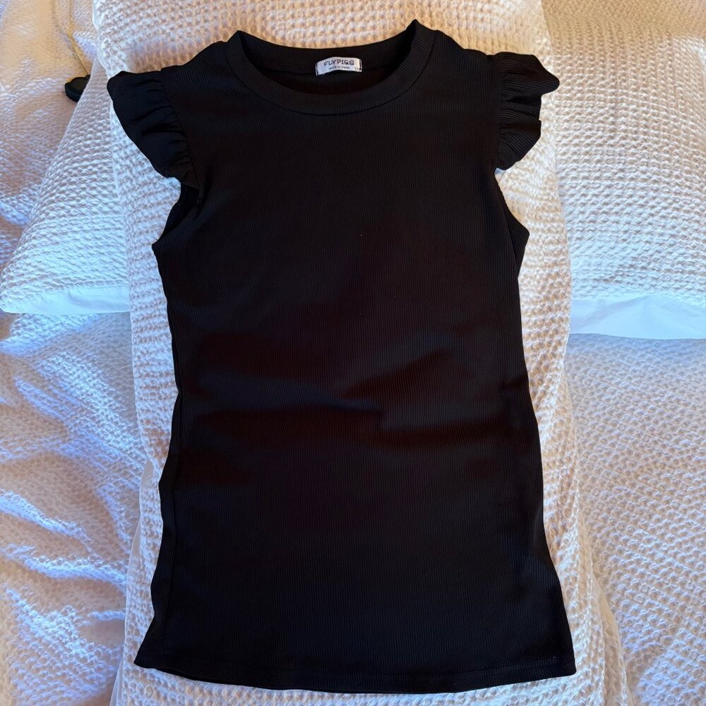 FLY PIGS Girls Black Ribbed Ruffle Sleeve Top 150 10/12
